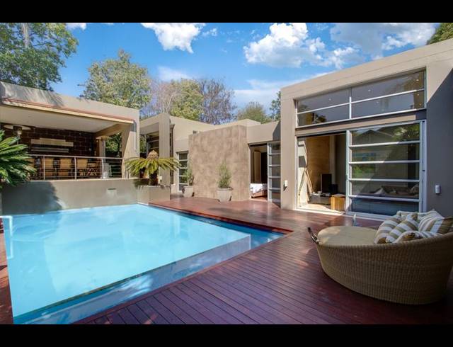4 BEDROOM PROPERTY TO RENT IN FOURWAYS GARDENS